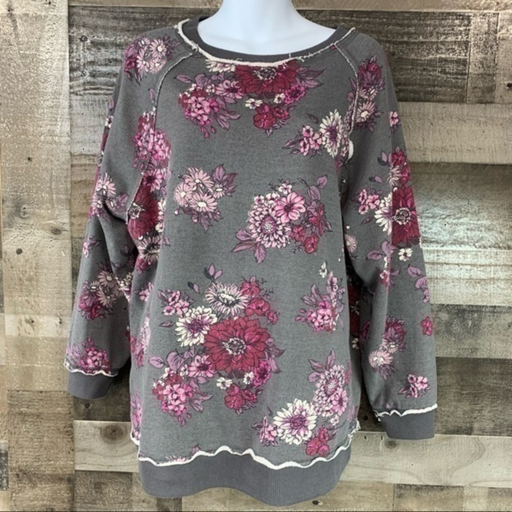 Altar’d State Grey Pink Floral Print Sweatshirt Size Small